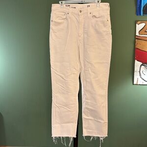 GAP: White Denim Slim Boyfriend Jeans Size 29